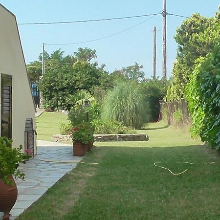 Studios Tripiti Nea Roda Exterior photo